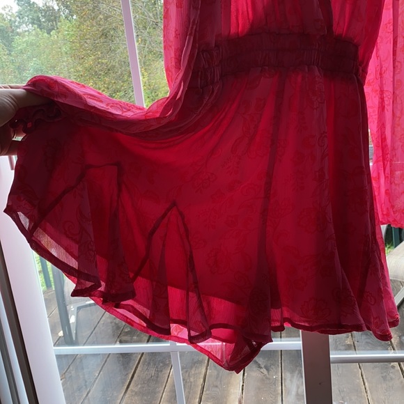 Pink and red floral romper from Francescas size USM - Picture 6 of 9